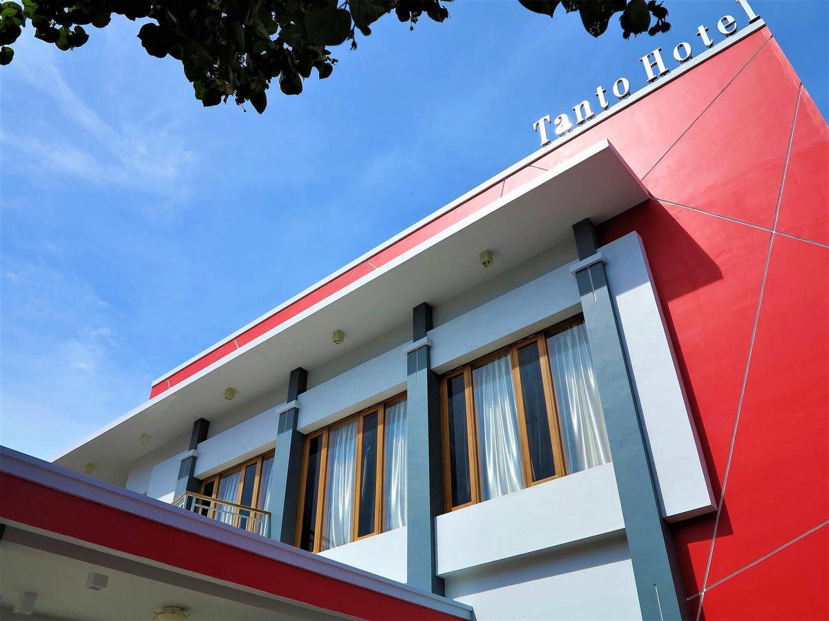 Tanto Hotel Waingapu Εξωτερικό φωτογραφία