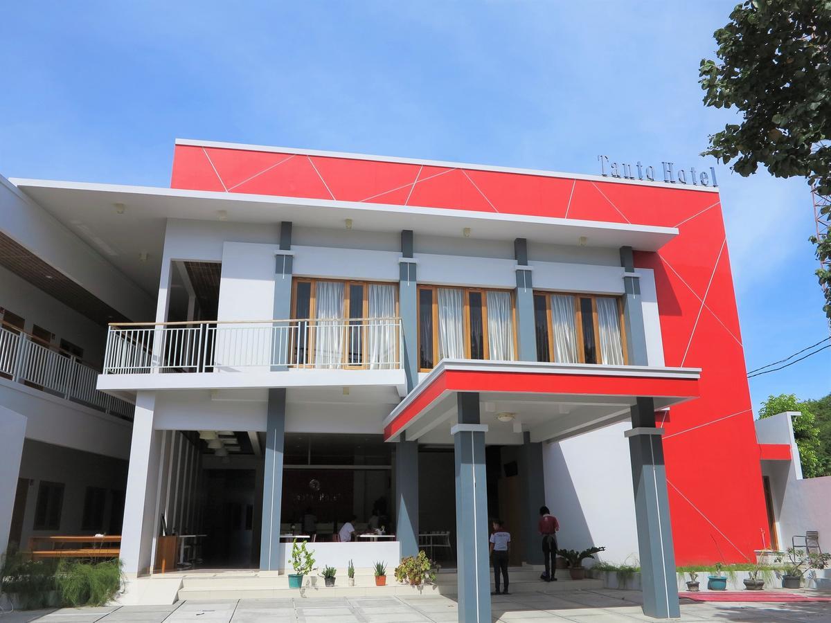 Tanto Hotel Waingapu Εξωτερικό φωτογραφία