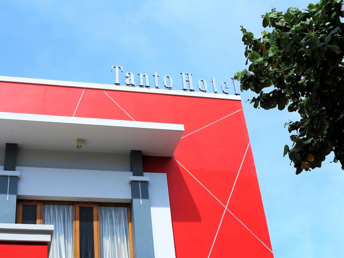 Tanto Hotel Waingapu Εξωτερικό φωτογραφία
